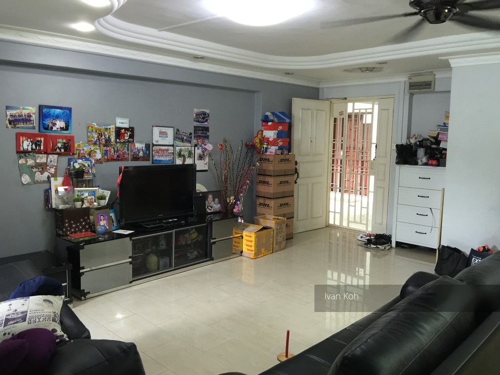 Hougang Avenue 9 thumbnail photo